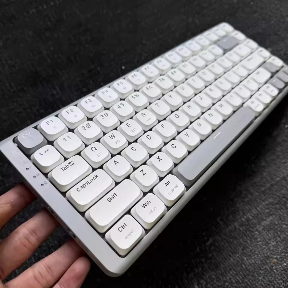 Hot-Swap Low-Profile Wireless Mechanical Keyboard — Tri-Mode 75%